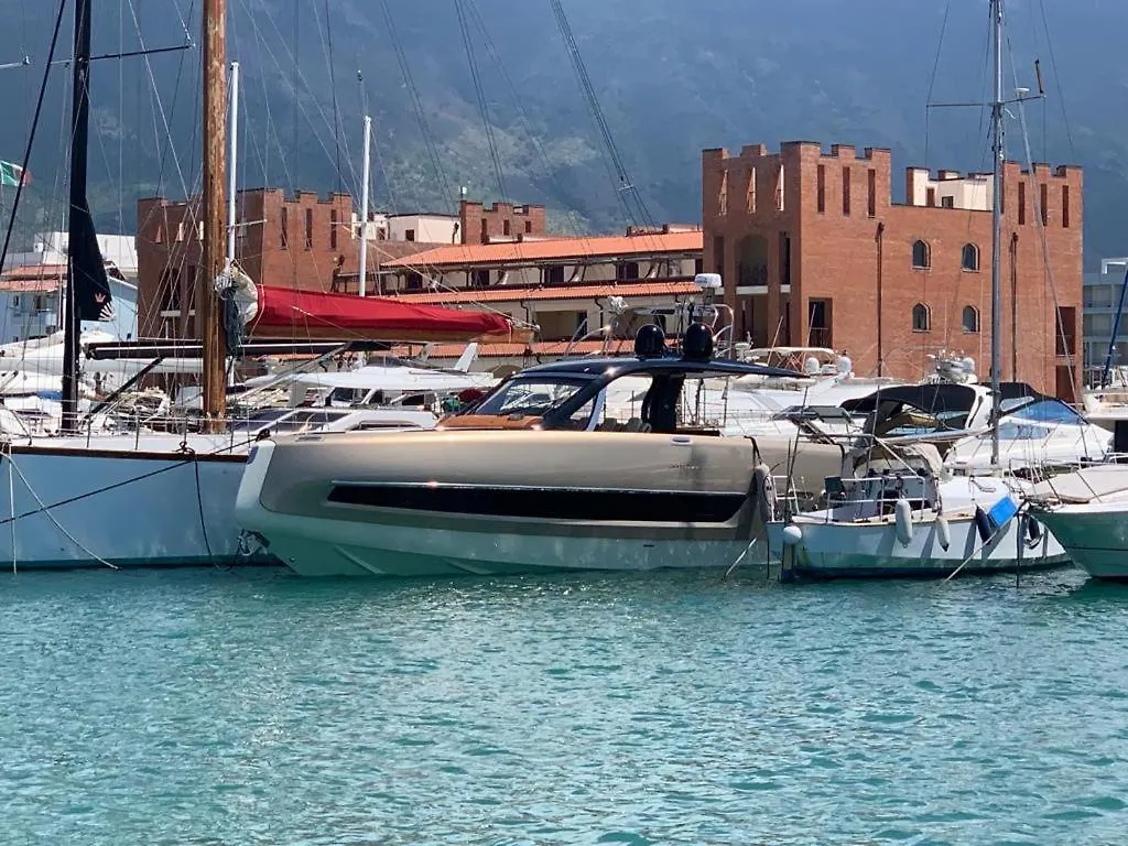 Marina Orikum Aparthotel Vlore