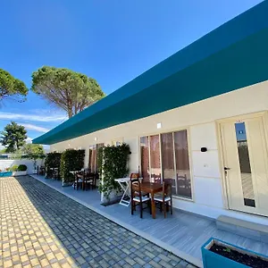  Ferienhaus Holiday Cabins Vlore
